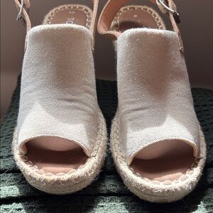 TOMS Cream Canvas Open-Toe Espadrille Wedge Sandals